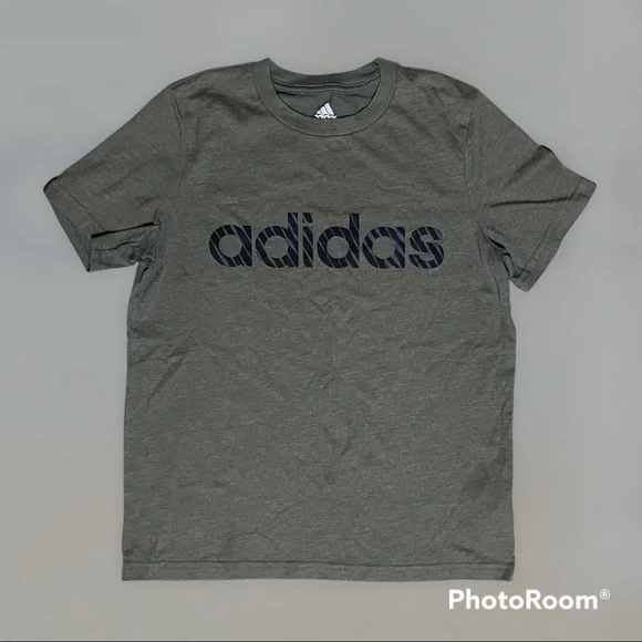 adidas T-shirt - Picture 1 of 9